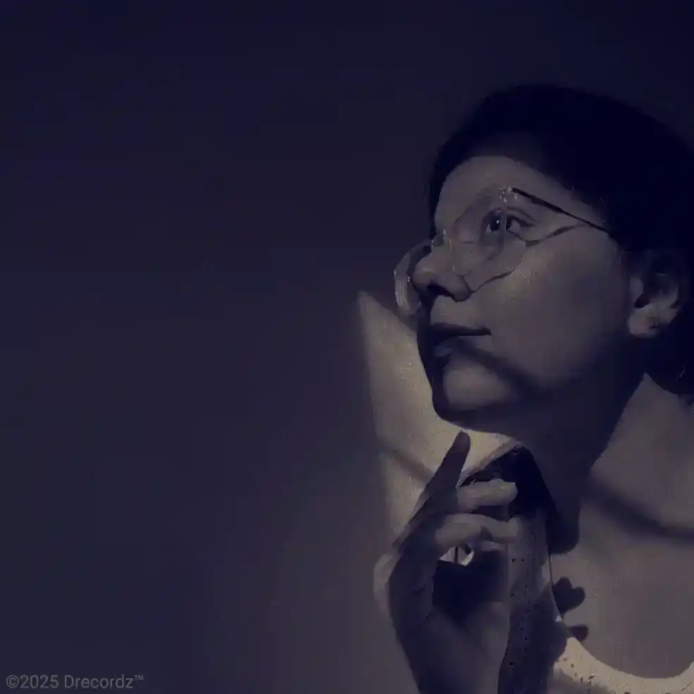 Artist Photo 4